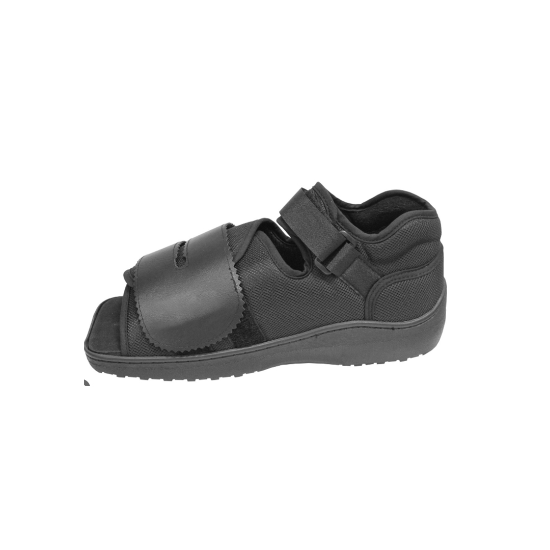 Cast Shoes DYNA product available at family pharmacy online buy now at qatar doha