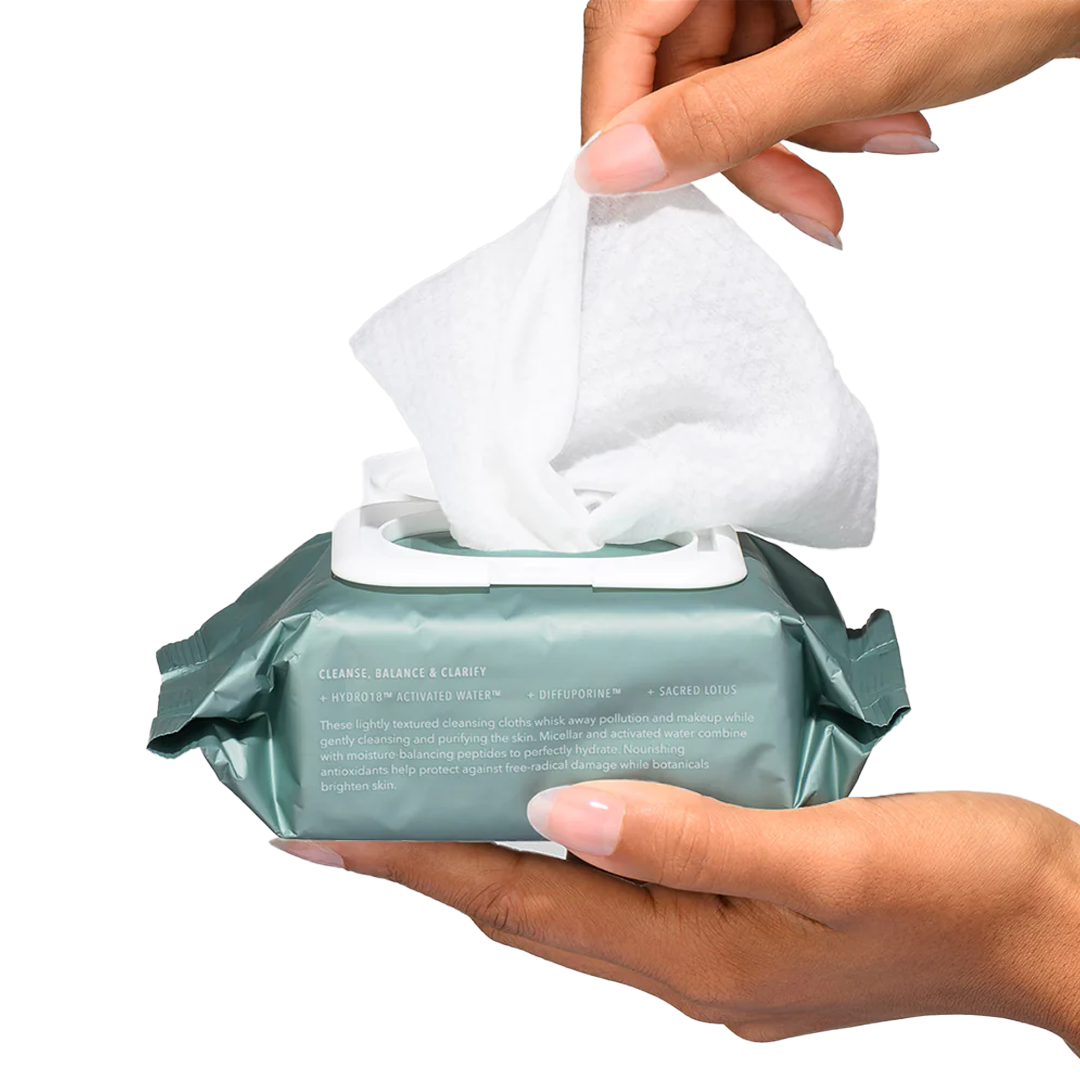 Cleansers & Wipes available in online  pharmacy qatar, doha 