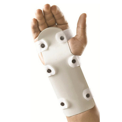 shop now Wrist Splint Dynamic Cock Up - Dyna  Available at Online  Pharmacy Qatar Doha